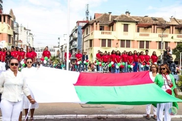 Fanokafana ofisialy ny fankalazana — Parvis Antananarivo