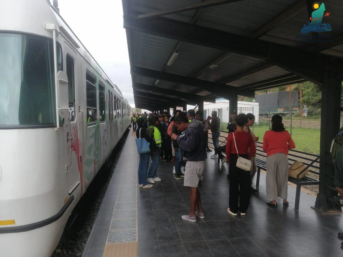 Train urbain Soarano-Ambohimanambola