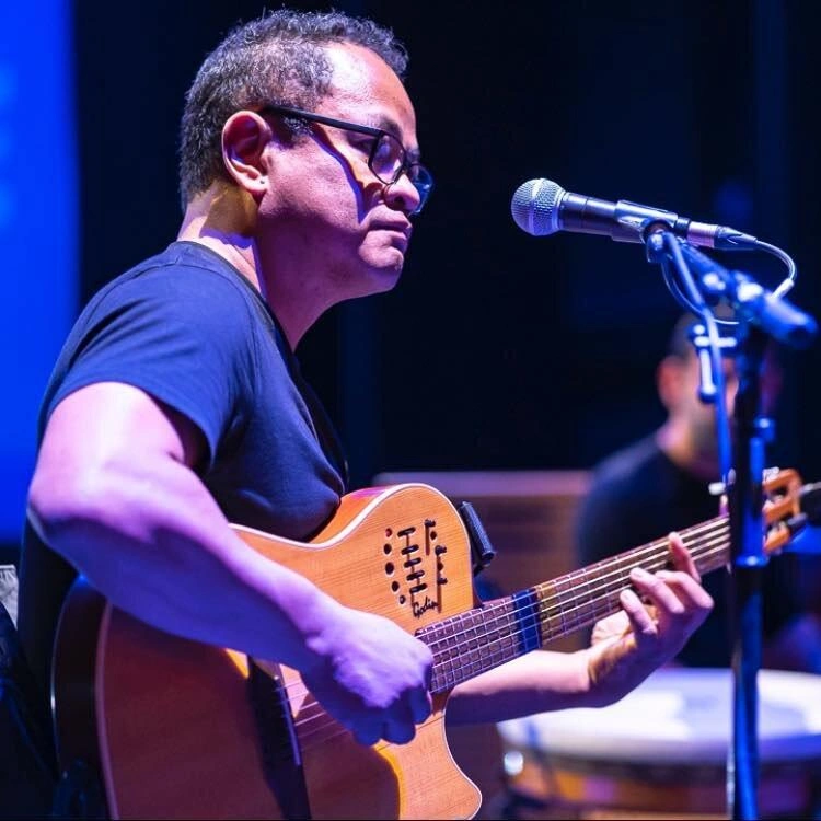 Guitare et cultures régionales — Madagascar