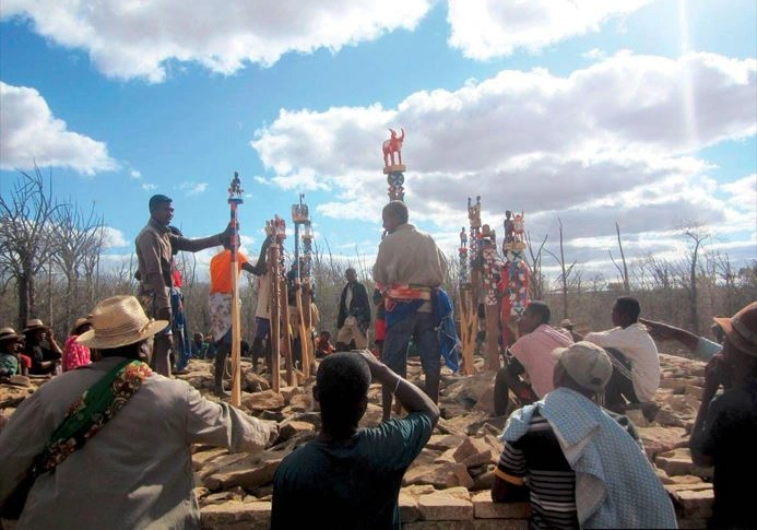 Joro – cérémonie traditionnelle malagasy