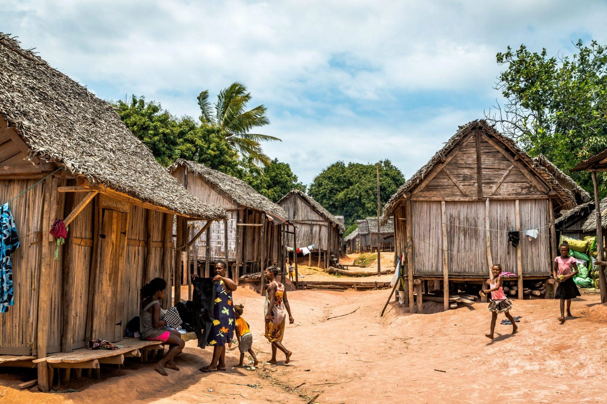 Fianakaviana mbola mitazona ny fomba Tsaboraha
